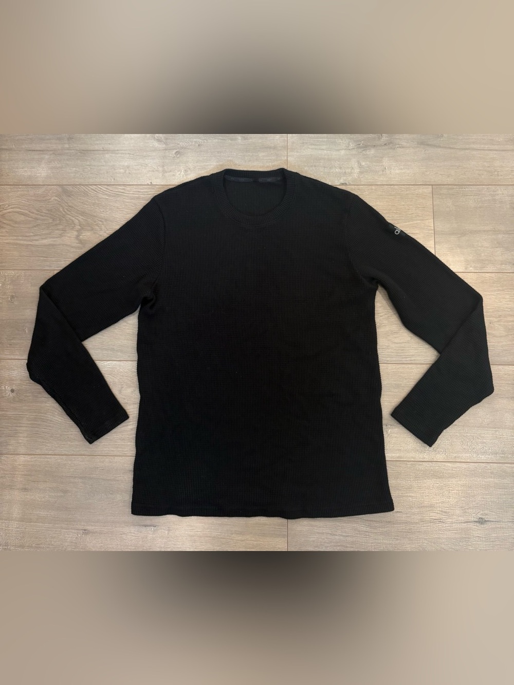 Alo Yoga Shirt Mens L Black Waffle Knit Thermal Long Sleeve Lounge Crew Tee